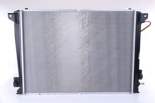 NISSENS 67069 Radiator, engine cooling