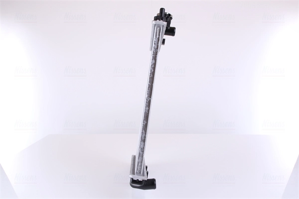 NISSENS 61762 Radiator, engine cooling