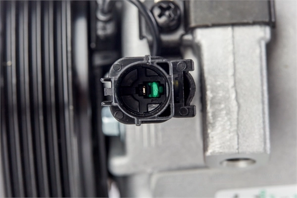 Compresor, aire acondicionado ** FIRST FIT ** 890682