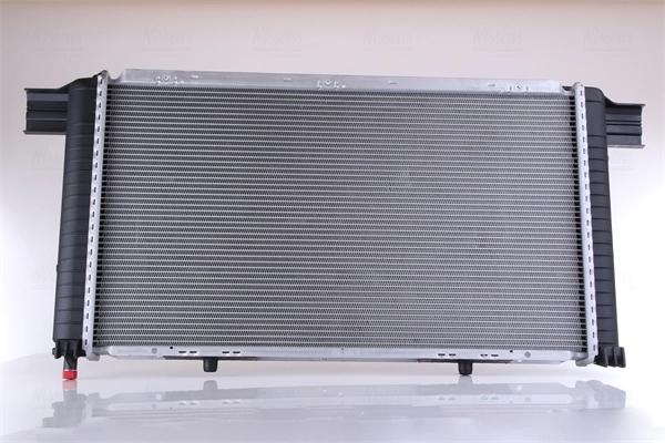 NISSENS 62533 Radiator, engine cooling