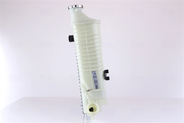 NISSENS 61382A Radiator, engine cooling