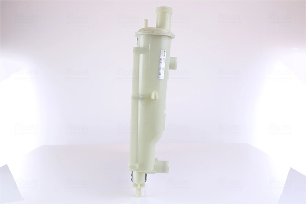 NISSENS 61779 Radiator, engine cooling