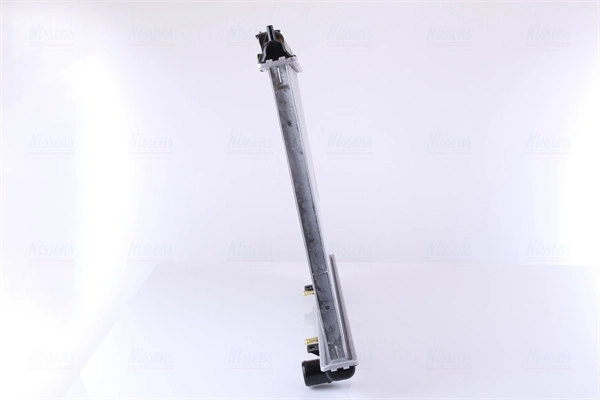 NISSENS 67352 Radiator, engine cooling