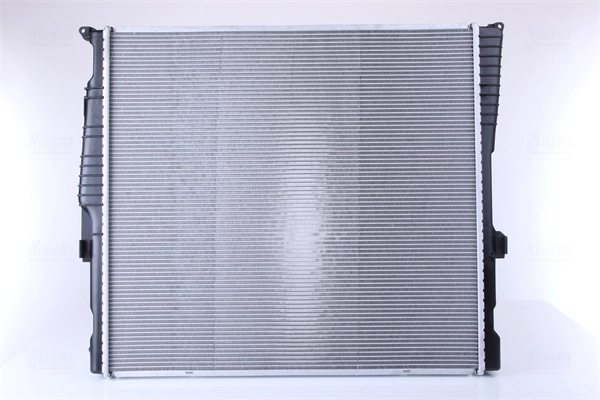 NISSENS 60811 Radiator, engine cooling