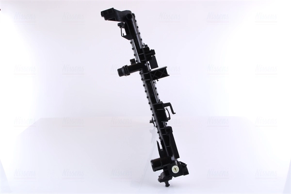 NISSENS 67185 Radiator, engine cooling