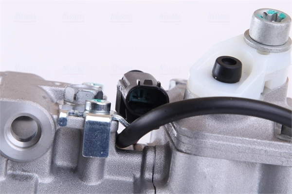 Compressor, air conditioning ** FIRST FIT ** 89090