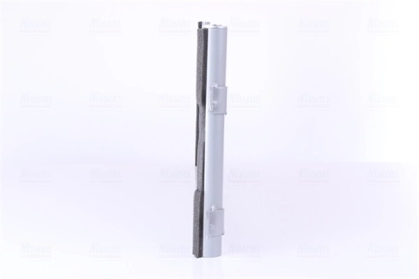 Condenser, air conditioning ** FIRST FIT ** 940686