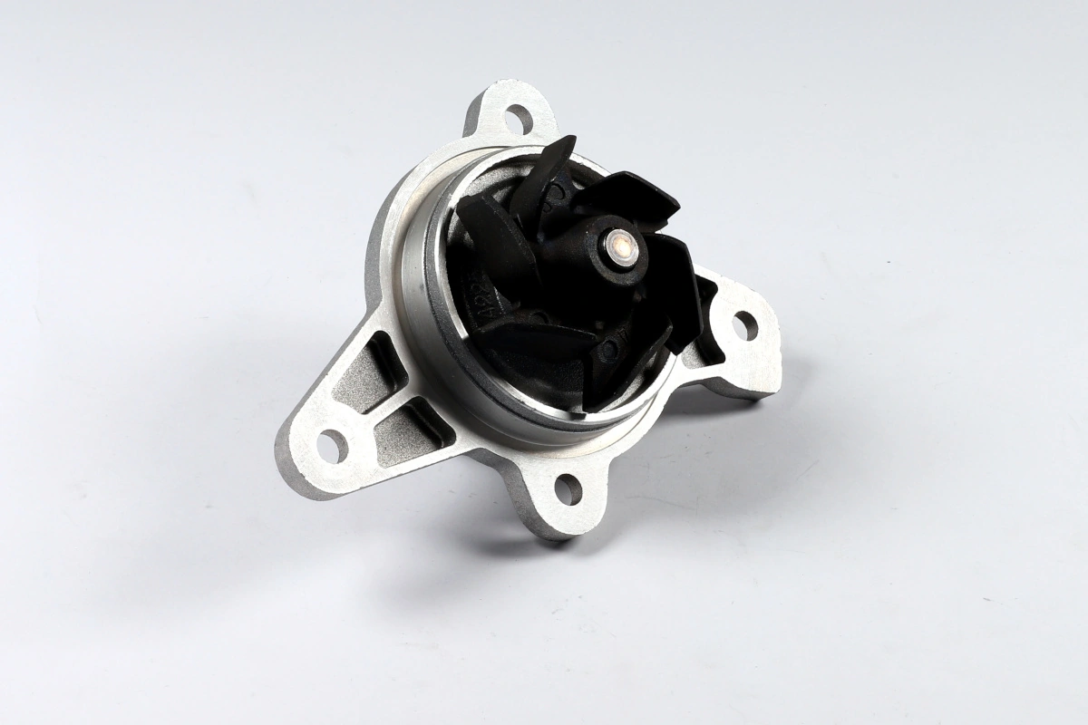 Water Pump, engine cooling P586