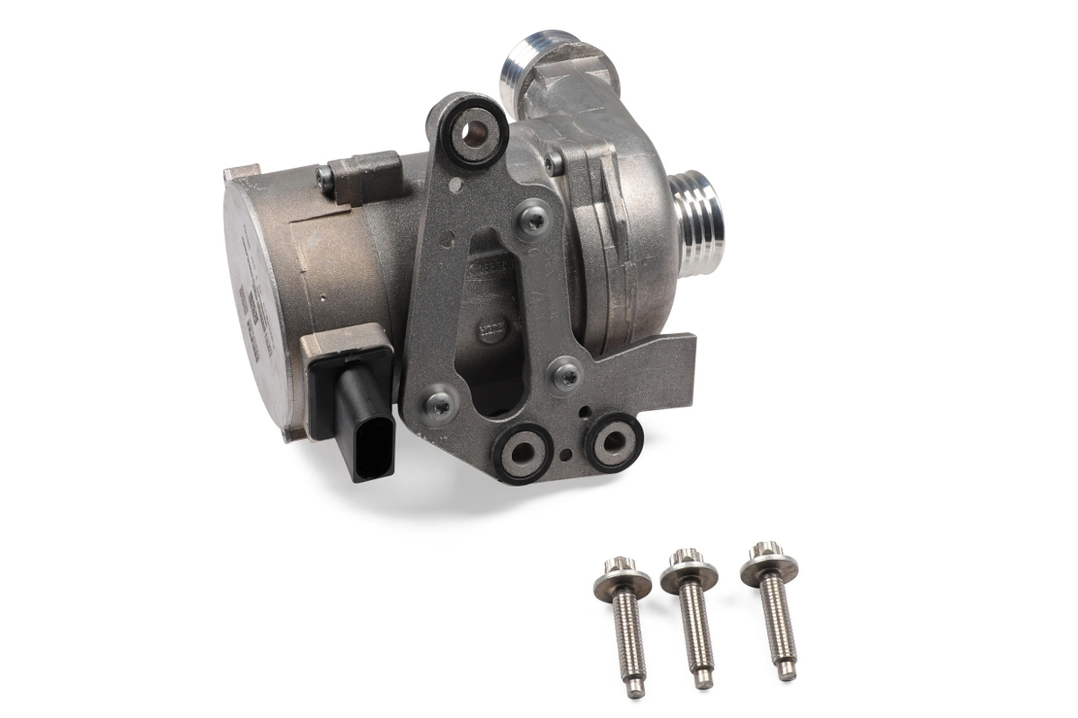 Water Pump, engine cooling P417