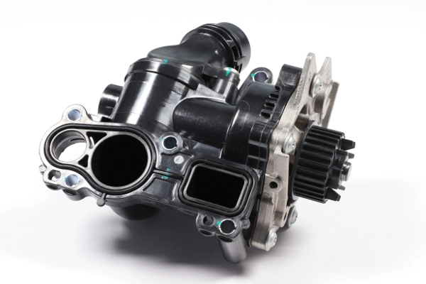 Water Pump, engine cooling XT-Professional P682P