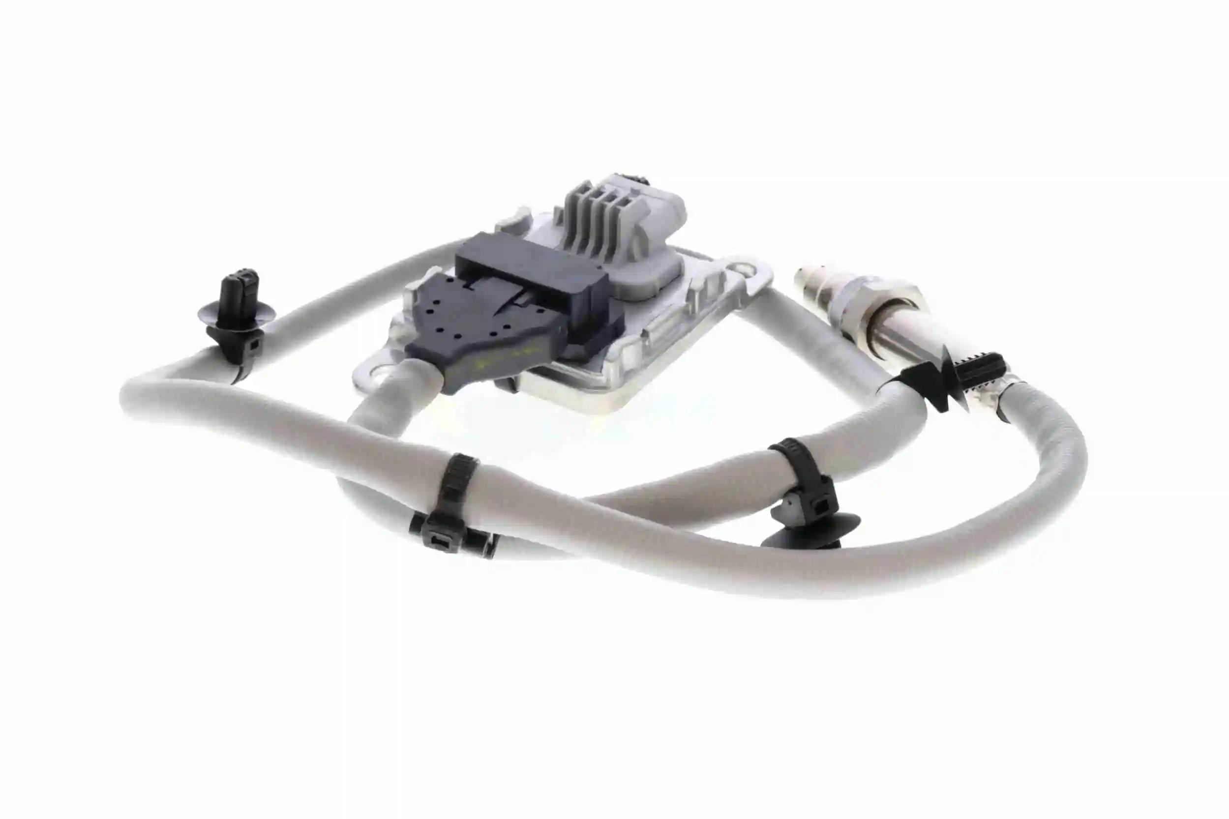 NOx Sensor, urea injection Original VEMO Quality V46-72-0303