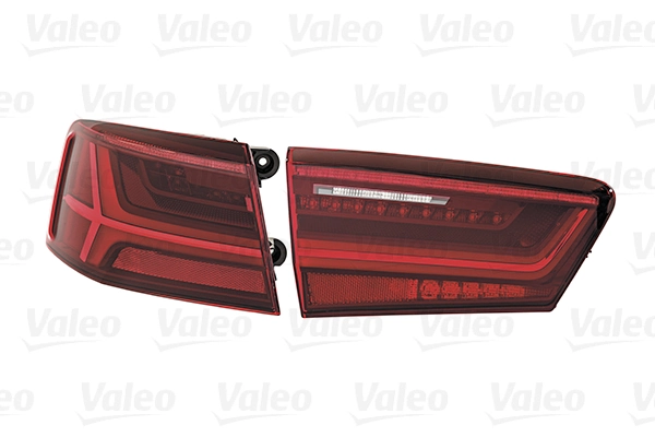 Tail Light Assembly ORIGINAL PART 047010