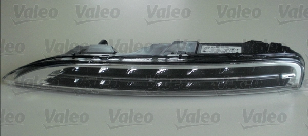 Daytime Running Light ORIGINAL PART 044562