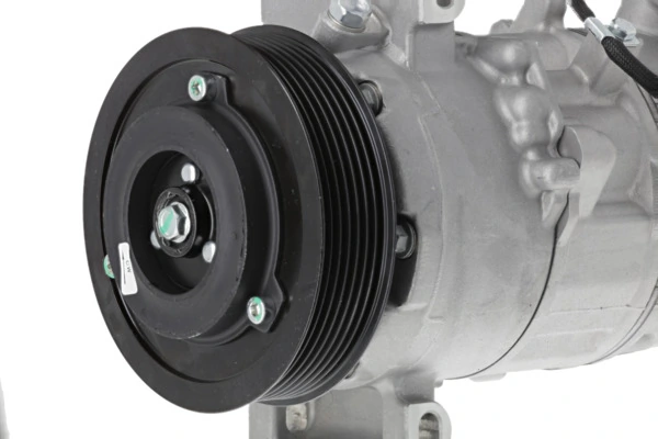 Compressor, air conditioning VALEO CORE-FLEX 813385