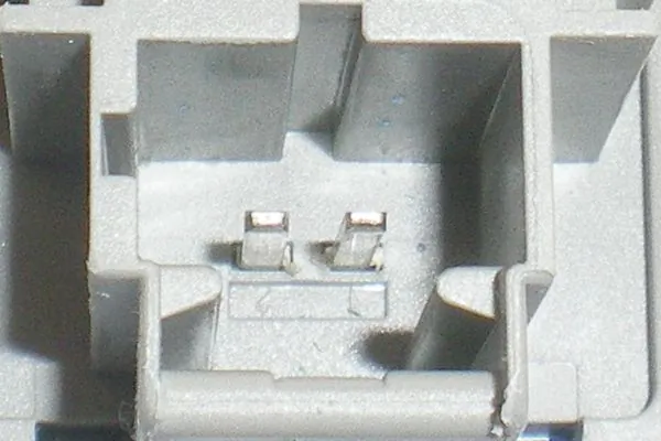 Switch, clutch control (cruise control) 330935