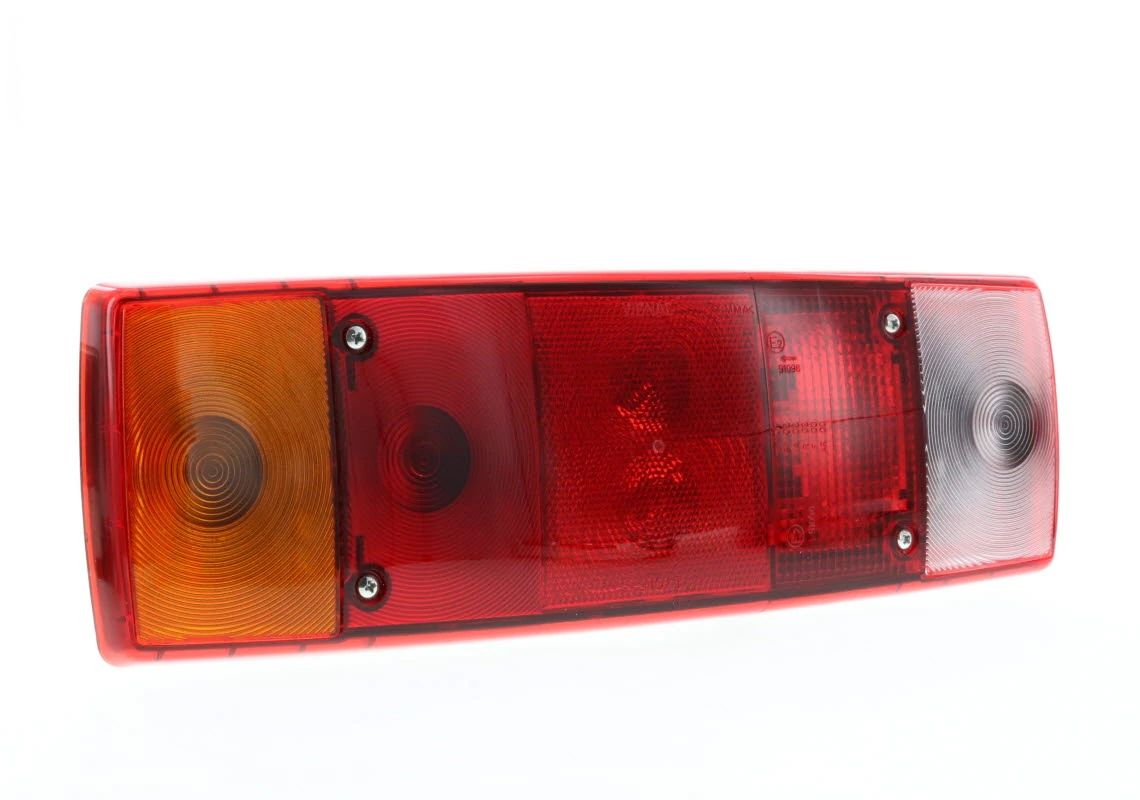 Tail Light Assembly LC4 Left/Right 141500