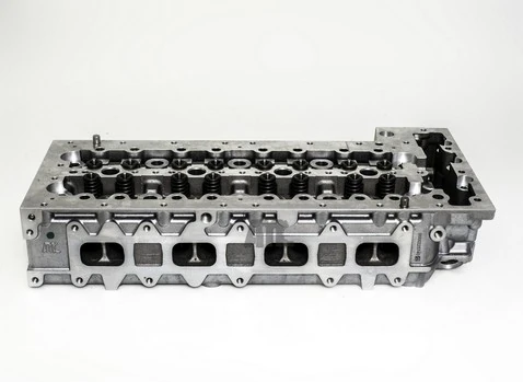 Cylinder Head 910646