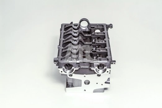 Cylinder Head 908718