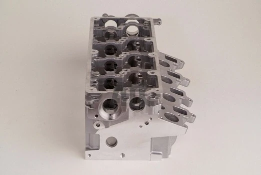 Cylinder Head 908825