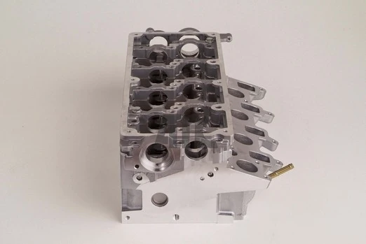 Cylinder Head 908826