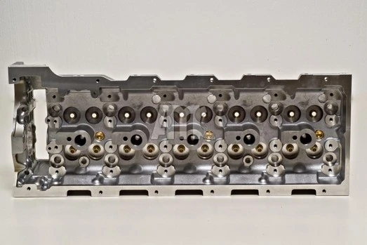 Cylinder Head 908575