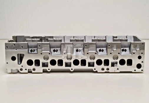 Cylinder Head 908575