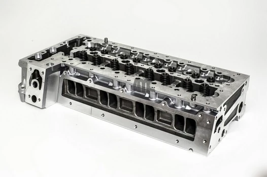 Cylinder Head 910646