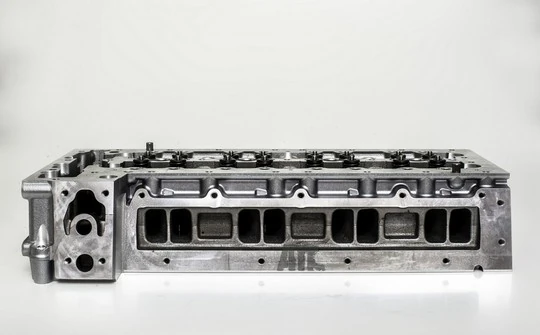 Cylinder Head 910646