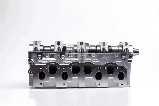 Kepala silinder 908816