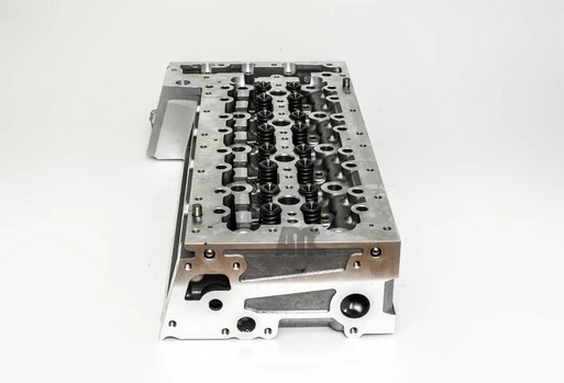 Cylinder Head 910646