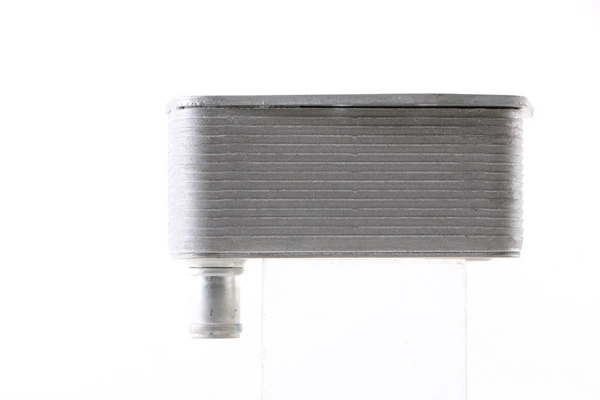 Oil Cooler, engine oil BEHR CLC 138 000S