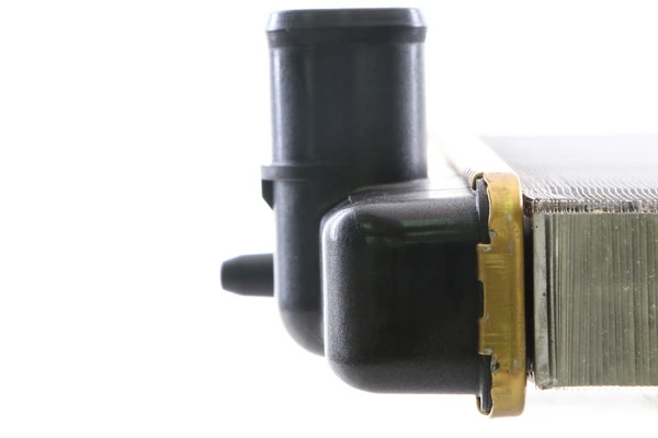 Radiator, engine cooling BEHR CR 2033 000S