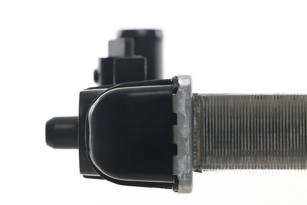 Radiator, engine cooling BEHR CR 837 001S