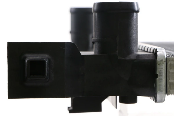 Radiator, engine cooling BEHR CR 606 000S