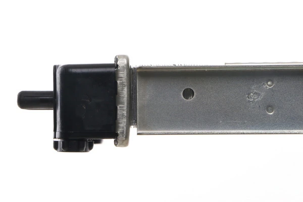 Radiator, engine cooling BEHR CR 452 000S