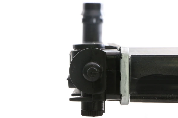 Radiator, engine cooling BEHR CR 423 000S