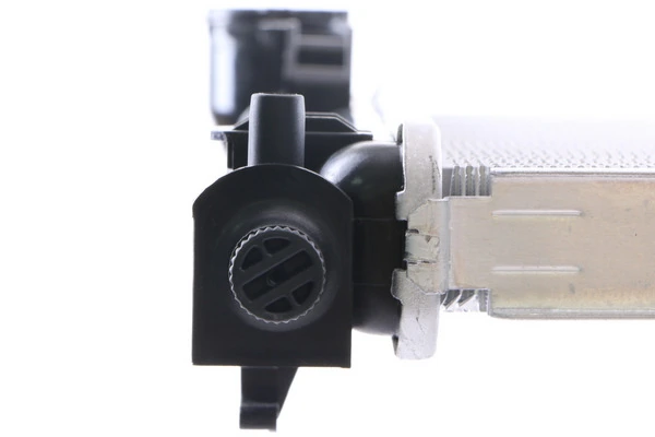 Radiator, engine cooling BEHR CR 387 000S