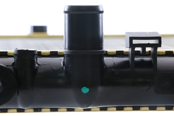 Radiator, engine cooling BEHR CR 2036 000S