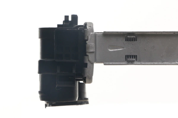 Radiator, engine cooling BEHR CR 37 000S