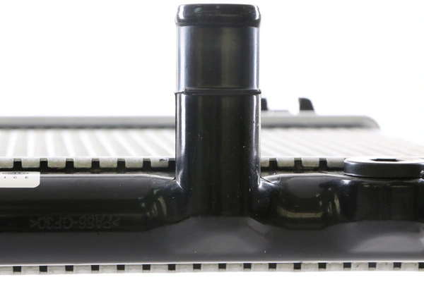 Radiator, engine cooling BEHR CR 831 000S