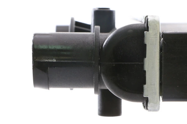 Radiator, engine cooling BEHR CR 632 000S