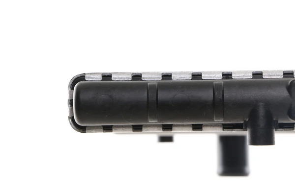 Radiator, engine cooling BEHR CR 768 000S