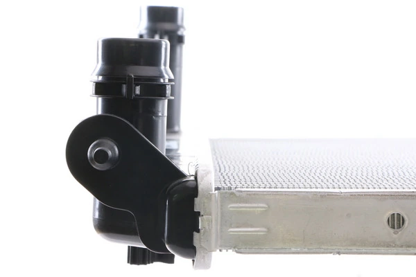 Radiator, engine cooling BEHR CR 790 000S