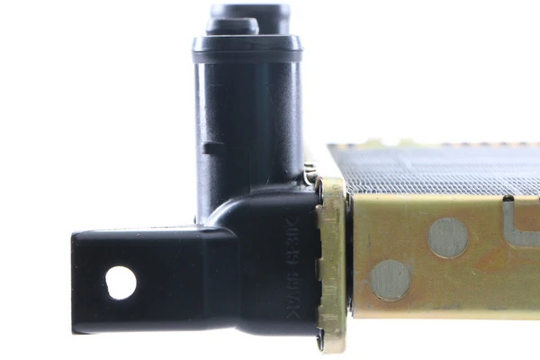 Radiator, engine cooling BEHR CR 403 000S