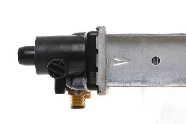 Radiator, engine cooling BEHR CR 276 000S