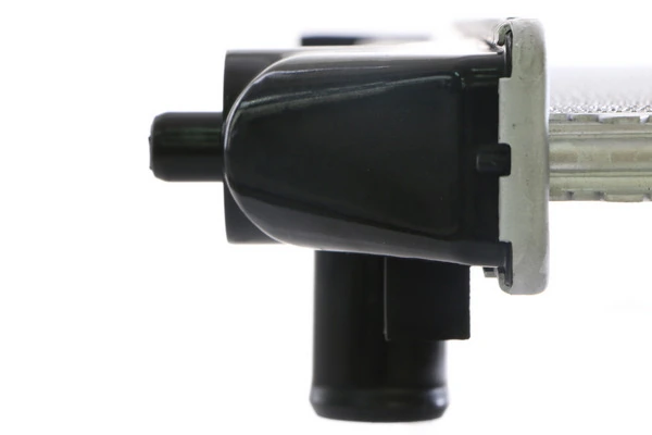 Radiator, engine cooling BEHR CR 533 000S