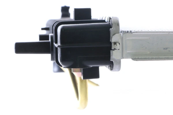 Radiator, engine cooling BEHR CR 1321 000S