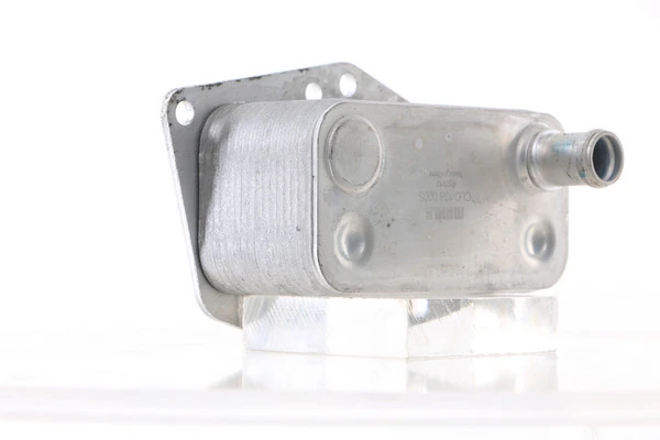 Oil Cooler, engine oil BEHR CLC 138 000S