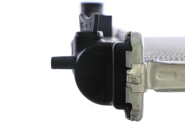 Radiator, engine cooling BEHR CR 549 000S