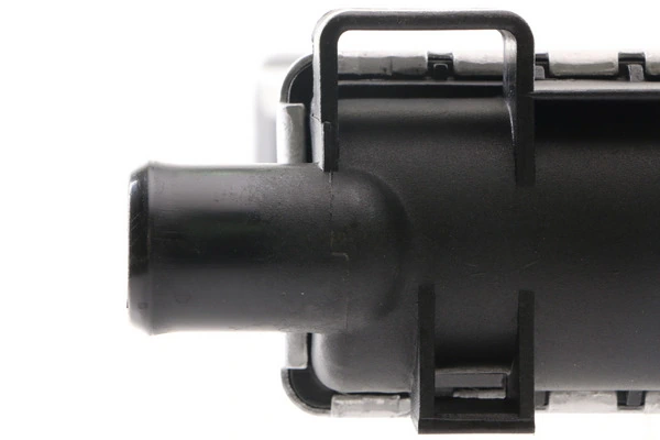 Radiator, engine cooling BEHR CR 235 000S